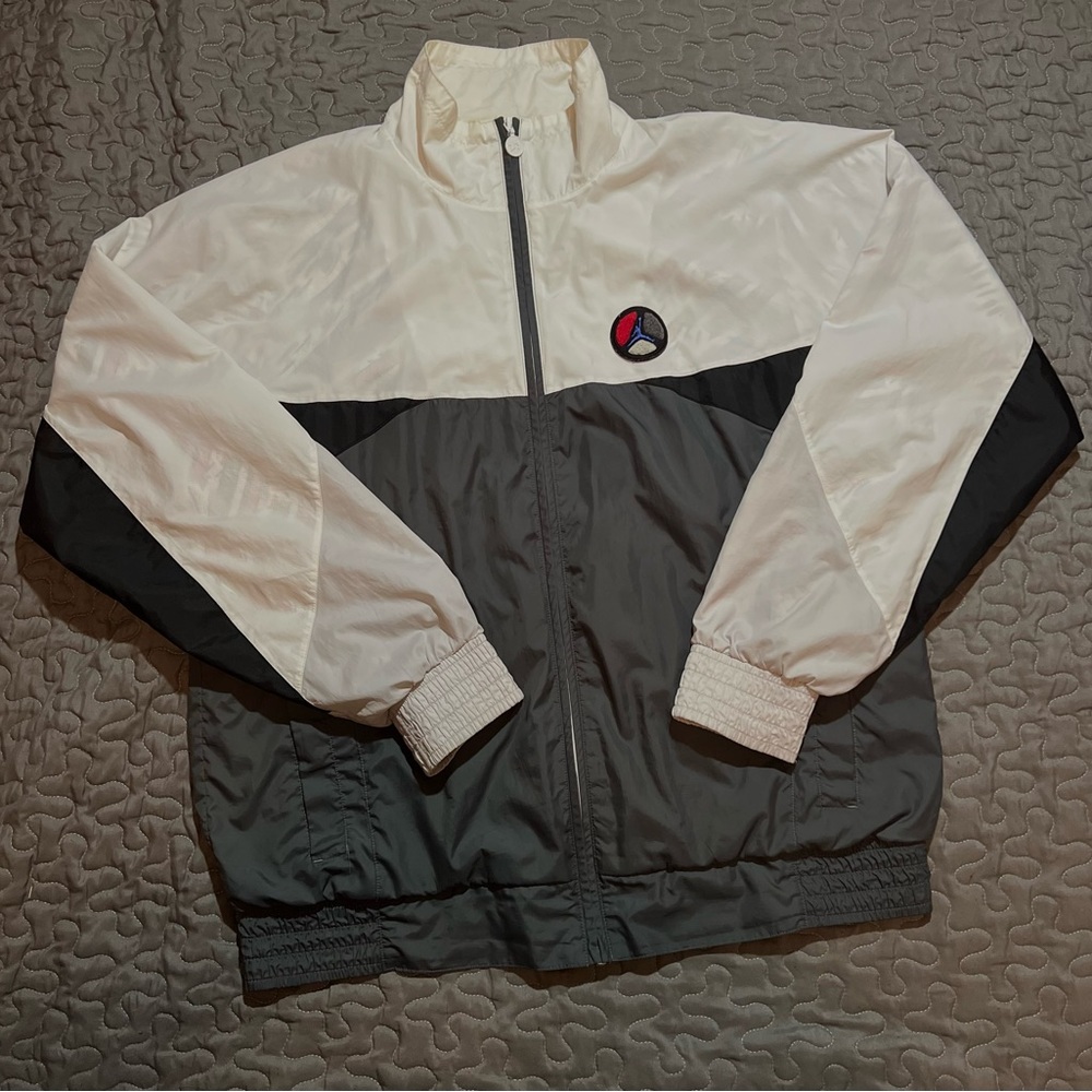 Nike Jordan Windbreaker • Full Zip • Sz L